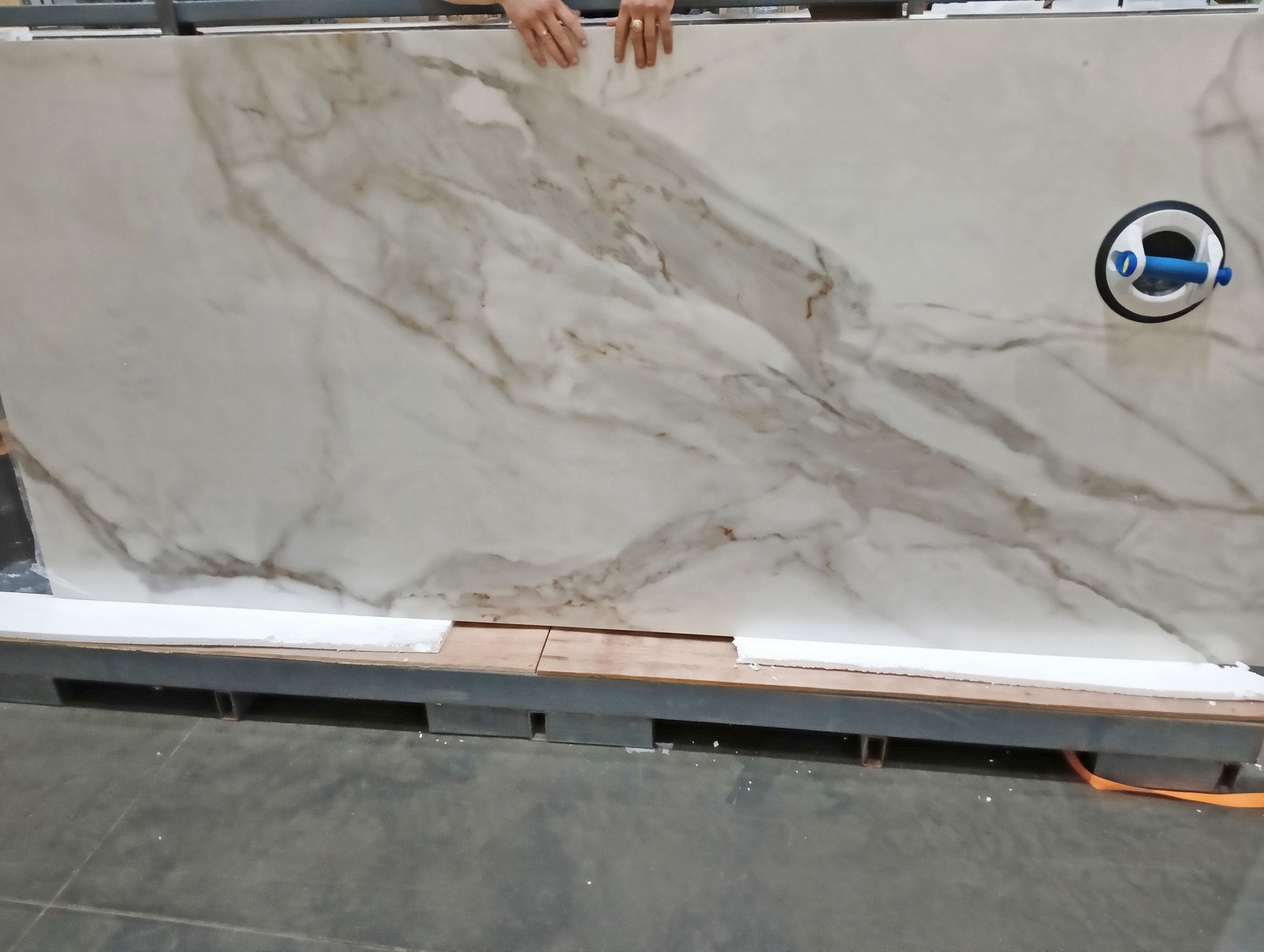 Керамический гранит Alpe Di Siusi Polished 120x278 Скол На Углу B*D